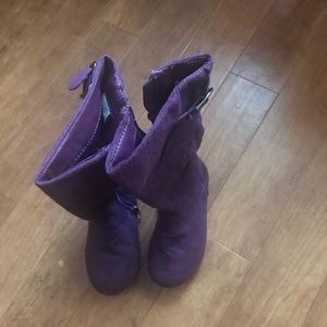 Girls purple boots